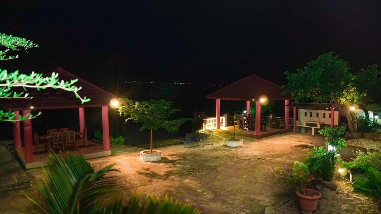 Judita Cottages Tuk Tuk Exterior photo