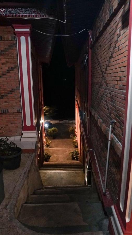 Judita Cottages Tuk Tuk Exterior photo